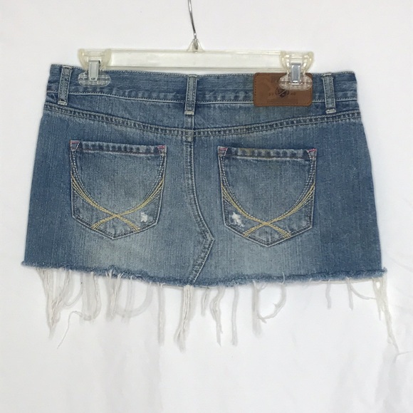 VS Pink Miniskirt - Picture 2 of 6